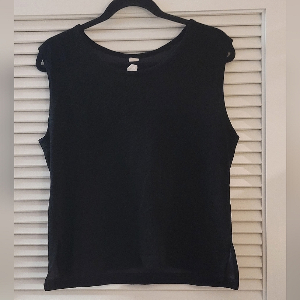 Black Lightweight Sleeveless Scoop-Neck Top